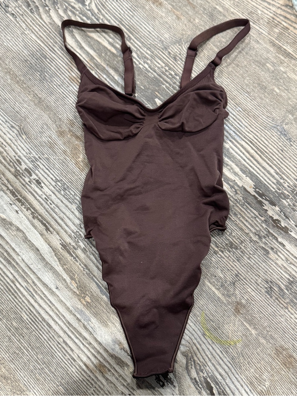 SKIMS Chocolate Brown Scoop Bodysuit